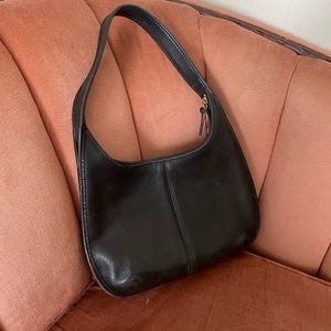 Vintage 1997 9025 Black Coach Ergo